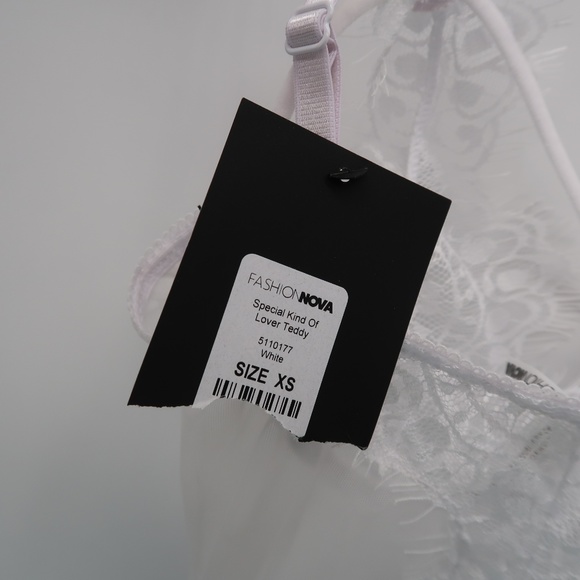 NWT Fashion Nova White Lace Lover Teddy Bodysuit - Picture 4 of 7